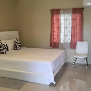 3 Bedrooms. 3 Bath Villa. Pool. Super , Ocho Rios Jamaica
